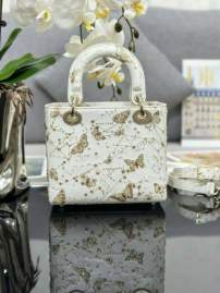 Picture of Dior Handbags _SKUfw238916026fw